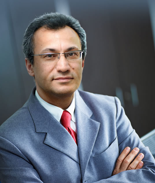 Dr Afshin Yousefpour chirurgien paupiere bruxelles